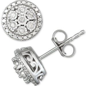1/10 CT. T.W. Diamond Cluster Stud Earrings in Ste